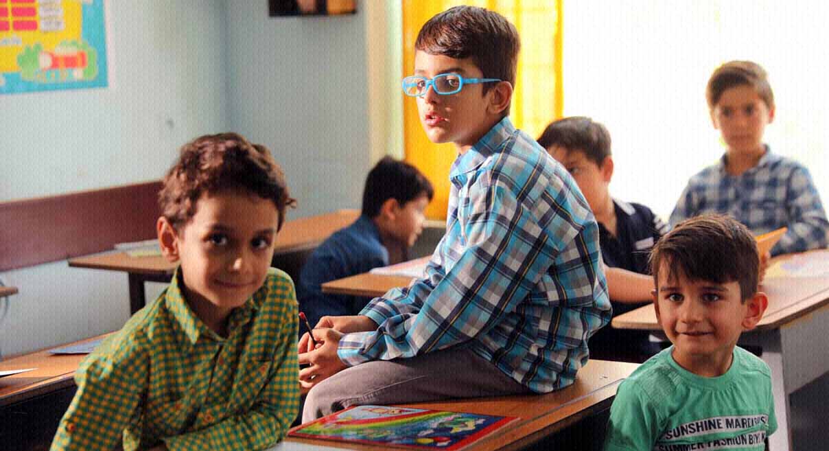 چگونه با نوجوان امروزی رفتار کنیم؟